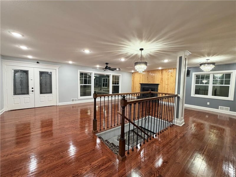 539 Westvale Rd, Kansas City, KS 66102