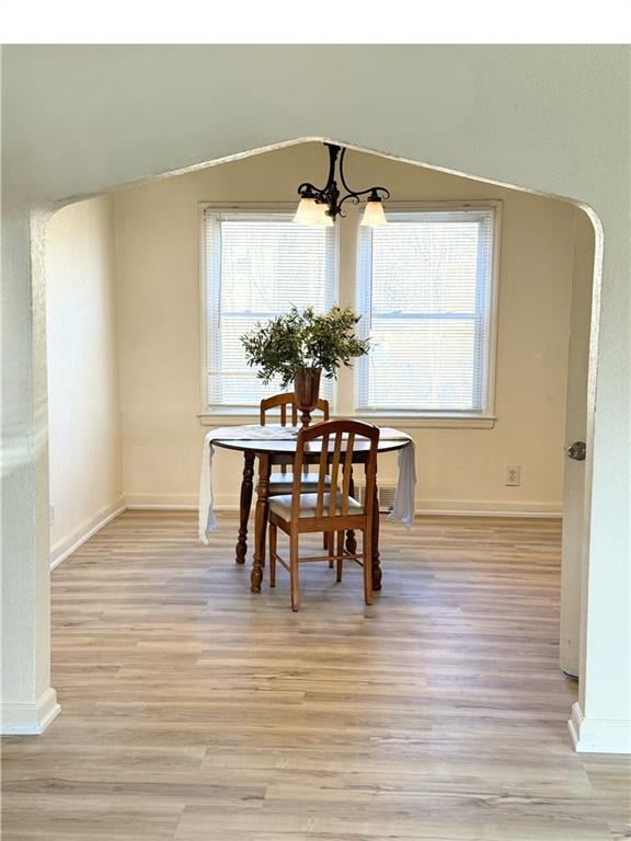 2216 72nd St, Kansas City, MO 64132