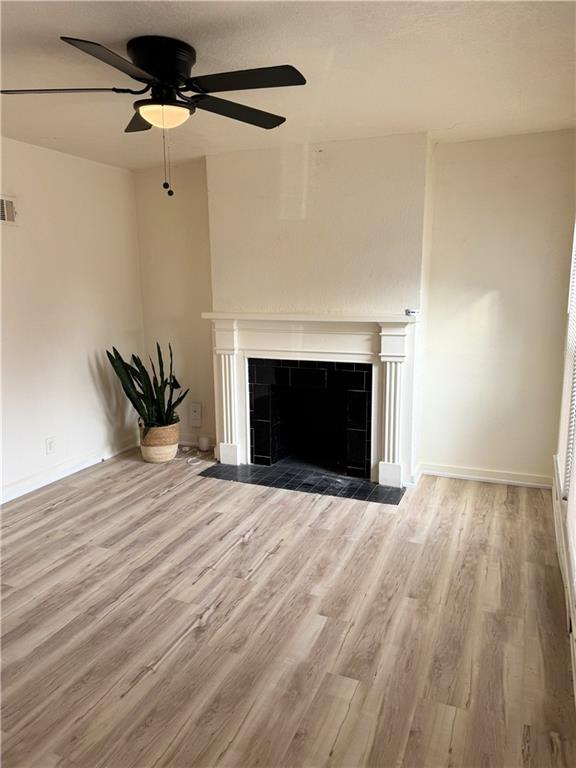 2216 72nd St, Kansas City, MO 64132