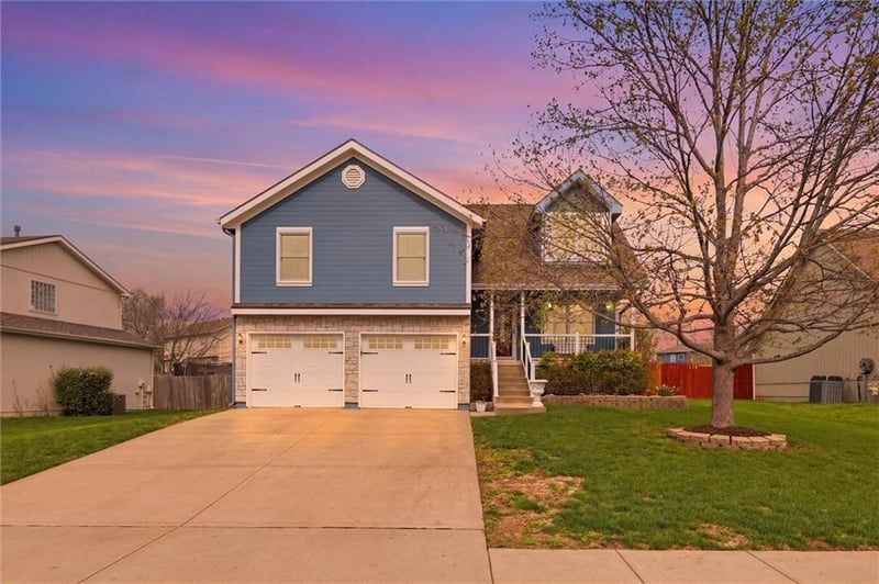 7436 N Marsh Ave, Kansas City, MO 64158