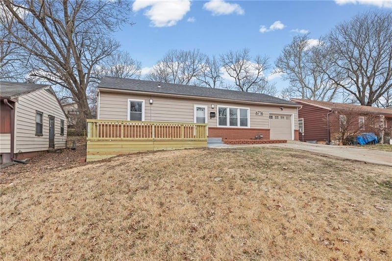 6716 Indiana Ave, Kansas City, MO 64132
