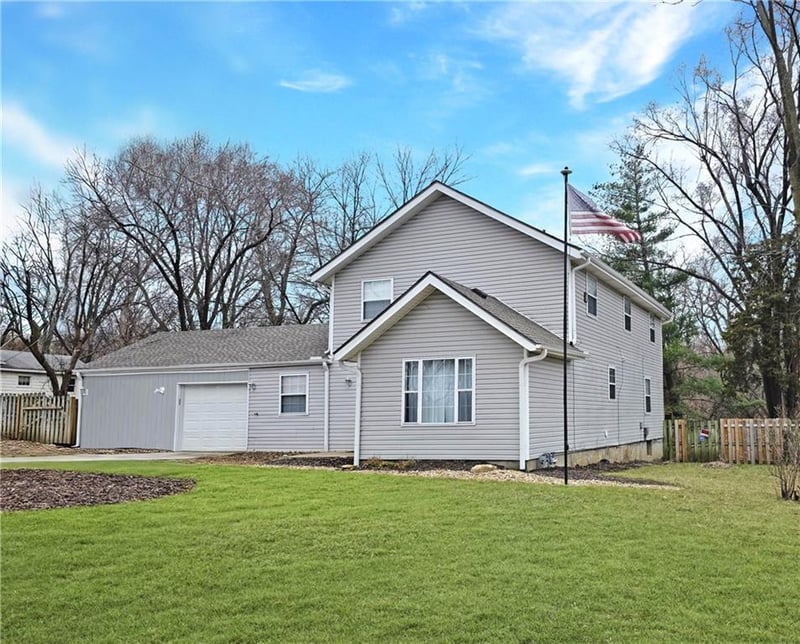 2100 - 2105 Ellison Way, Independence, MO 64050