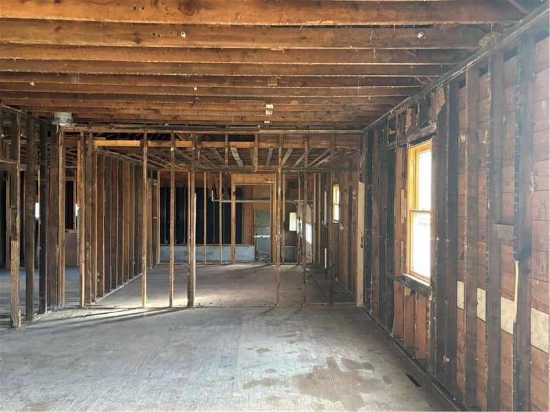 208 Harrington Ave, St Joseph, MO 64504