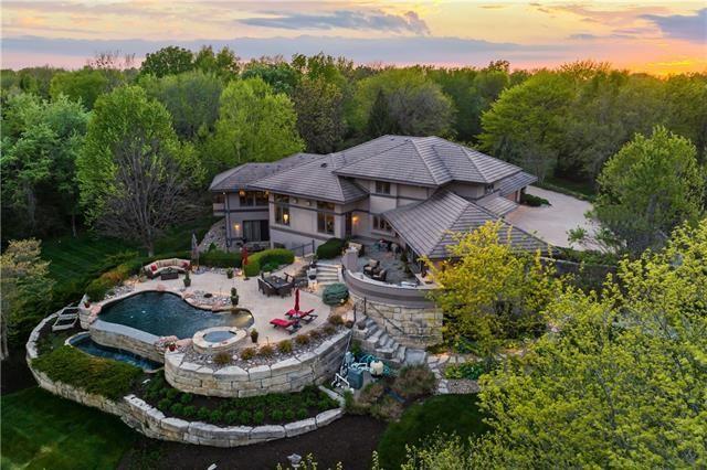 10785 192nd Pl, Spring Hill, KS 66083