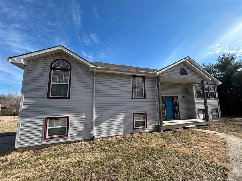 12911 Al Gossett Rd, Lone Jack, MO 64070