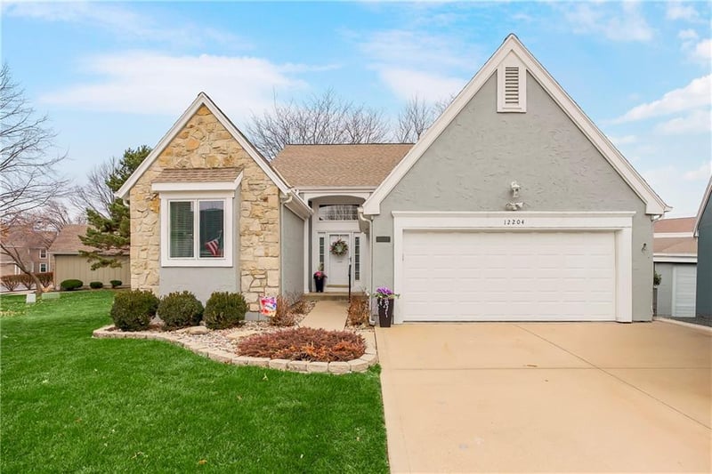 12204 England St, Overland Park, KS 66213