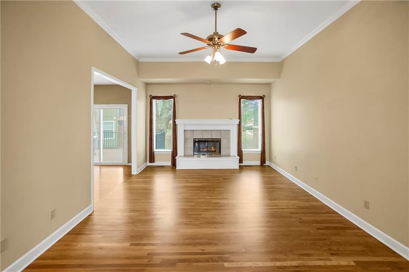 12204 England St, Overland Park, KS 66213