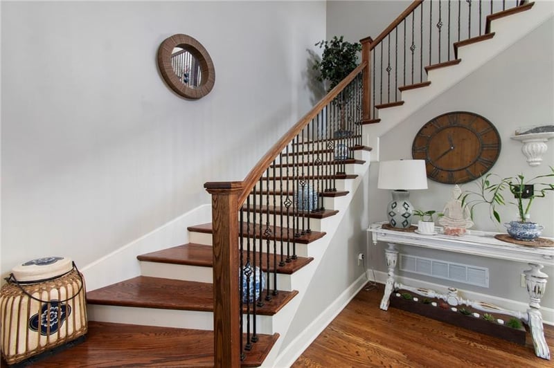 9008 80th St, Kansas City, MO 64158