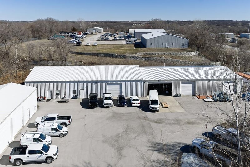 2221 147th St, Basehor, KS 66007