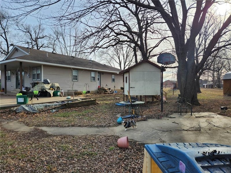 4182 K St, Foster, MO 64745