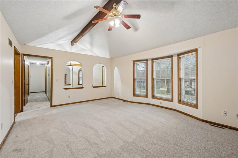 11443 Virginia Ave, Kansas City, MO 64155