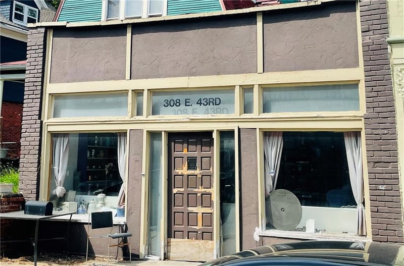 308 43rd St, Kansas City, MO 64111