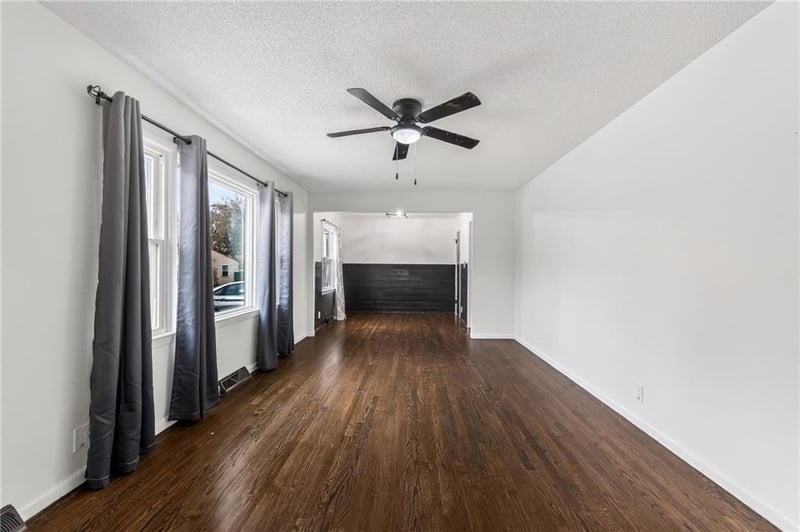4630 43rd Ter, Kansas City, MO 64117