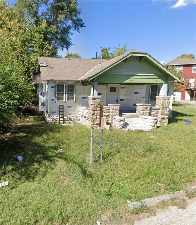 2222 Hickam Dr, Kansas City, KS 66104