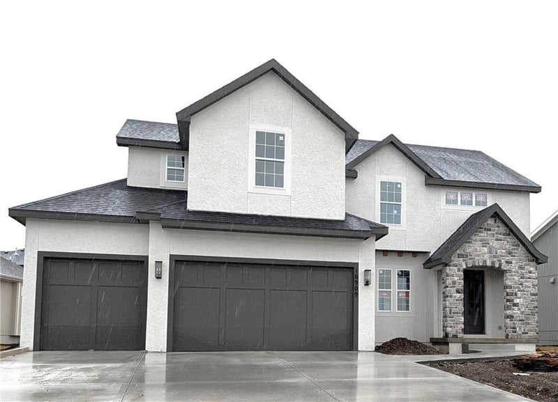 17608 Knox St, Overland Park, KS 66221