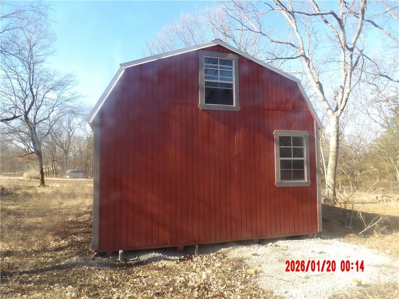 294 Sugar Lake Dr, Mound City, KS 66056