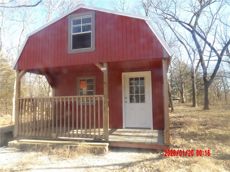 294 Sugar Lake Dr, Mound City, KS 66056