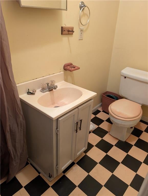 304 Sycamore St, Nevada, MO 64772