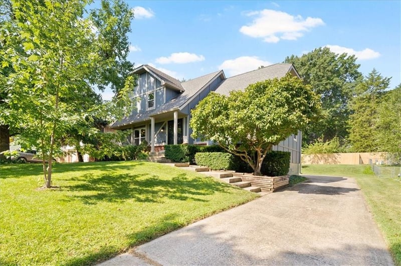 7808 Long Ave, Lenexa, KS 66216