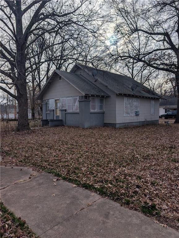 300 First St, Sheldon, MO 64784