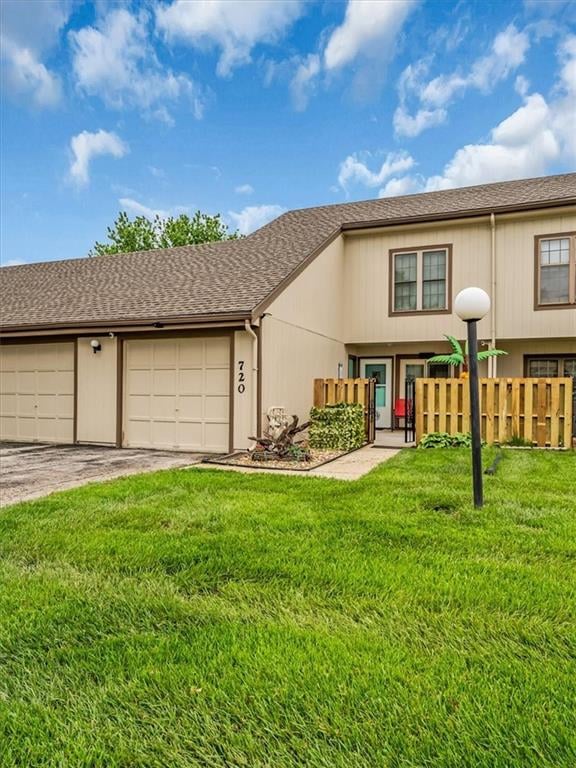 720 121st St, Kansas City, MO 64146