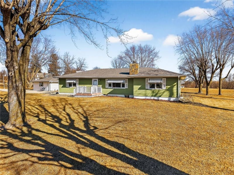 1869 190th Rd, Wathena, KS 66090