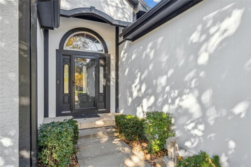 2301 NE Colonnade Ave, Blue Springs, MO 64029