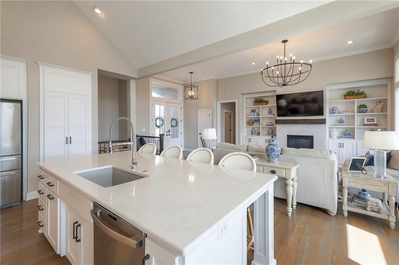 12839 173rd Ter, Overland Park, KS 66221