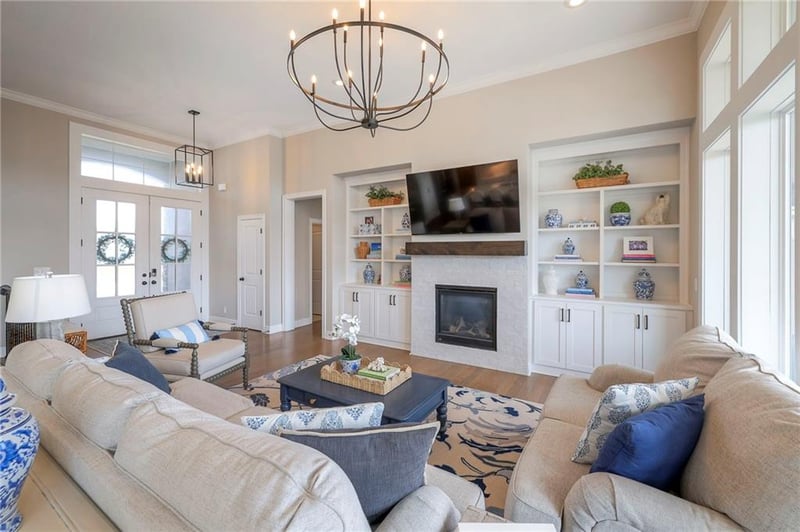 12839 173rd Ter, Overland Park, KS 66221