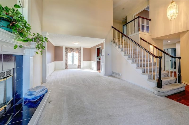 11809 115 St, Overland Park, KS 66210