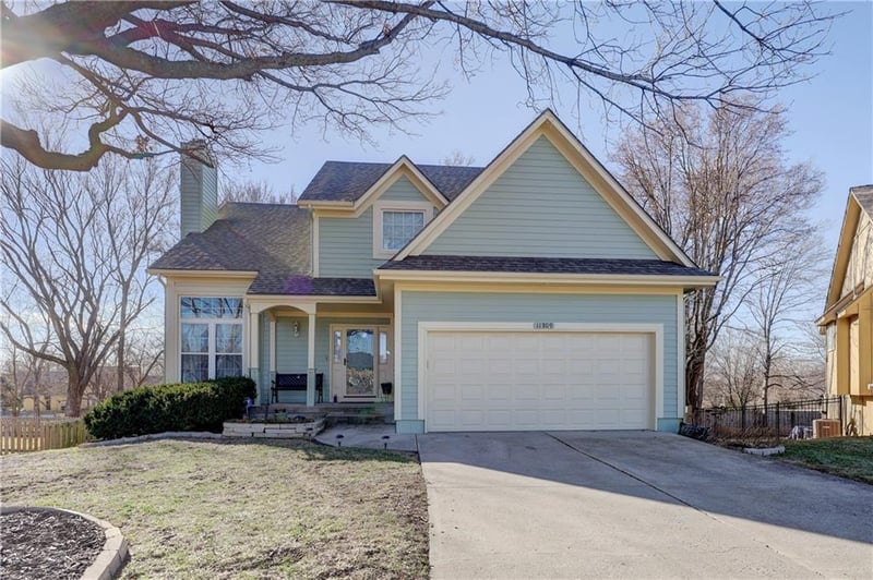 11809 115 St, Overland Park, KS 66210