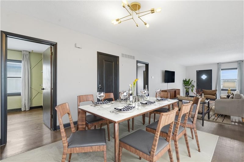 1811 Pendleton Ave, Kansas City, MO 64124