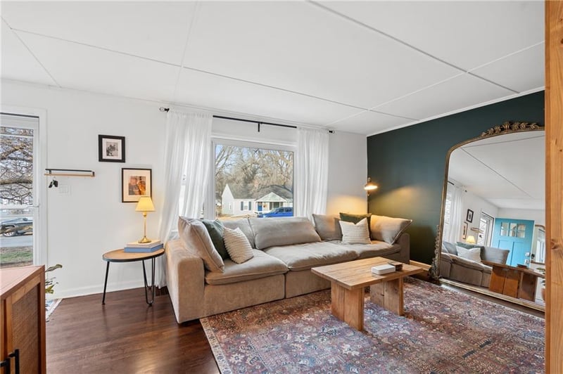 7937 Jefferson St, Kansas City, MO 64114