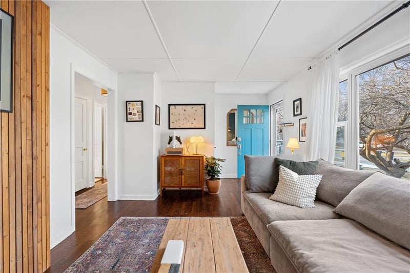 7937 Jefferson St, Kansas City, MO 64114