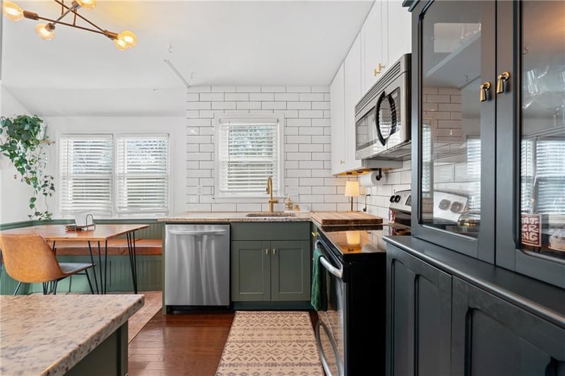 7937 Jefferson St, Kansas City, MO 64114