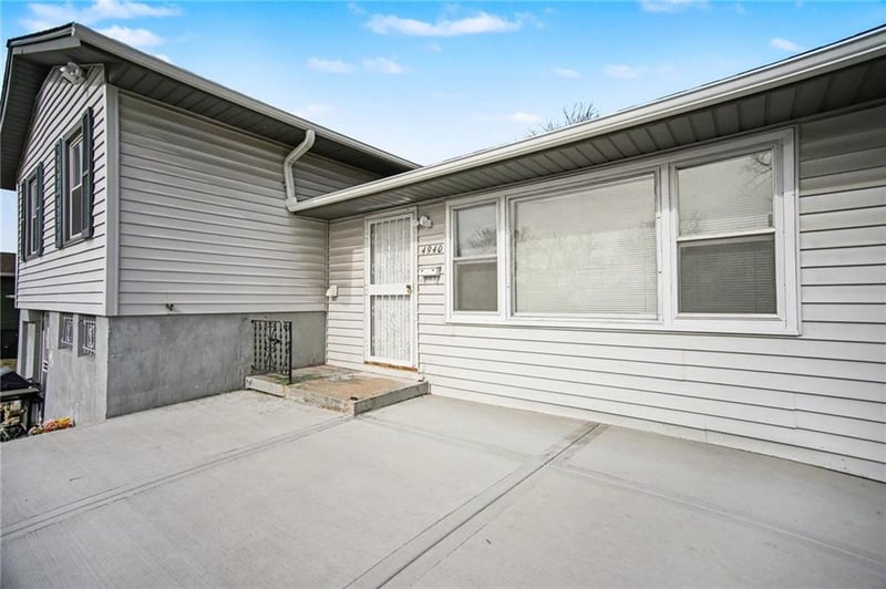 4940 40th Pl, Kansas City, MO 64130