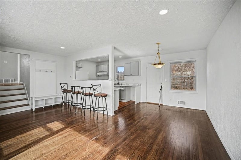 4940 40th Pl, Kansas City, MO 64130