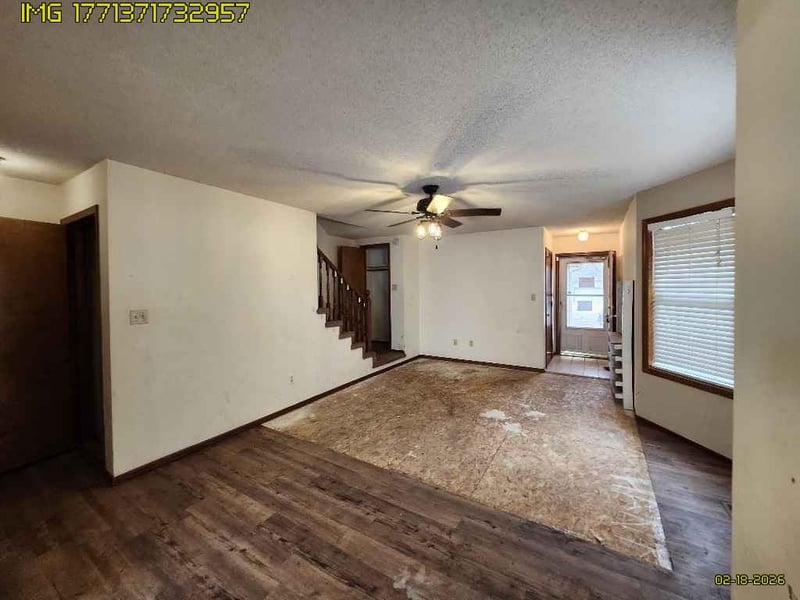 916 Christie Ct, Lawrence, KS 66049