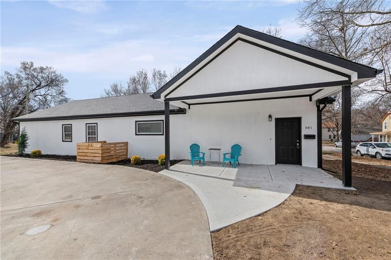 301 Ottawa St, Leavenworth, KS 66048