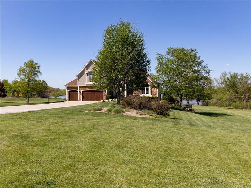 1824 700 Rd, Baldwin City, KS 66006