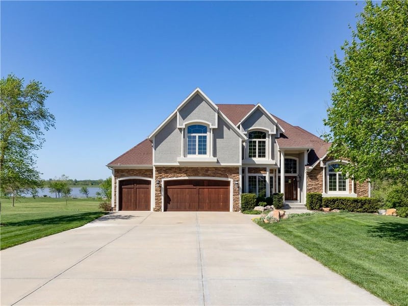 1824 700 Rd, Baldwin City, KS 66006