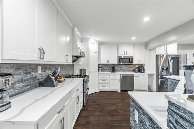 305 32nd St, Kansas City, KS 66102