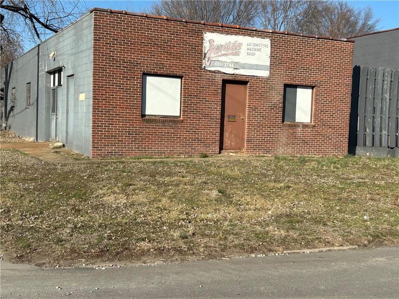 1420 South Ave, Independence, MO 64052