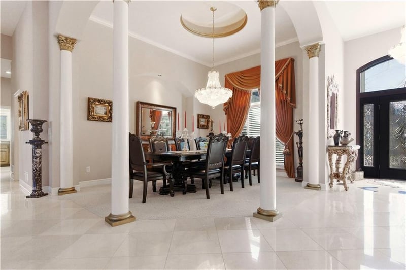 4405 Hickory Ln, Kansas City, MO 64116