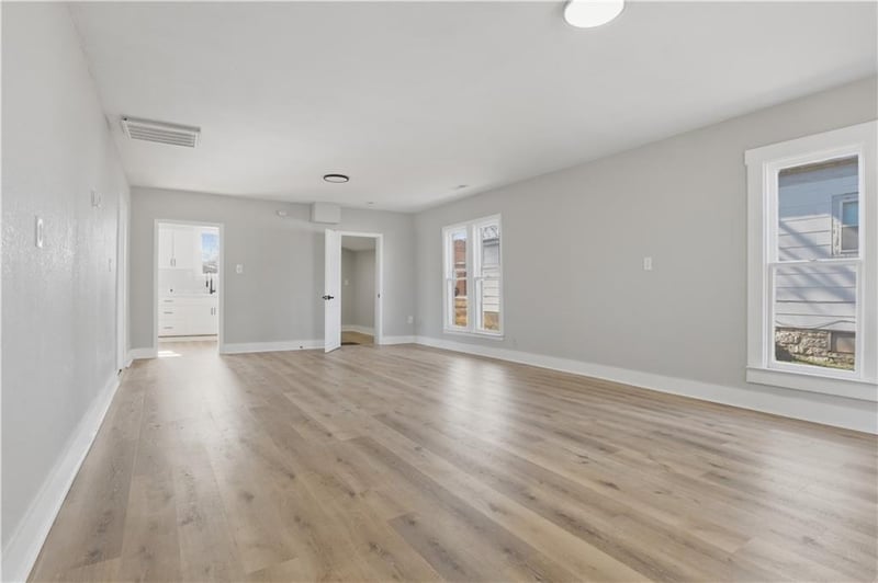 517 Parker Ave, Osawatomie, KS 66064
