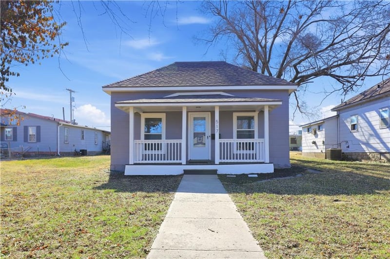 517 Parker Ave, Osawatomie, KS 66064