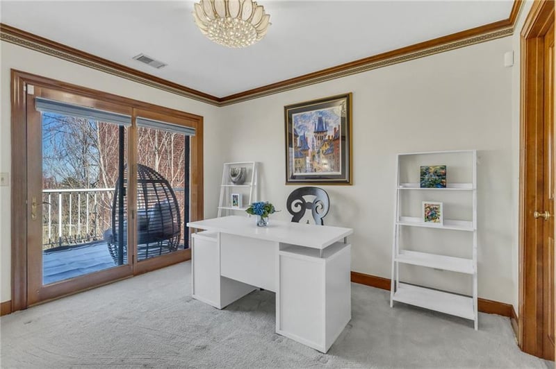 240 30th St, Kansas City, MO 64108