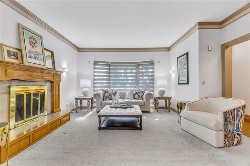 240 30th St, Kansas City, MO 64108