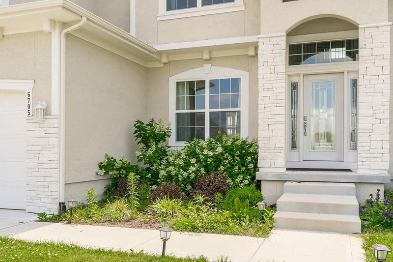 6705 105th St, Kansas City, MO 64154