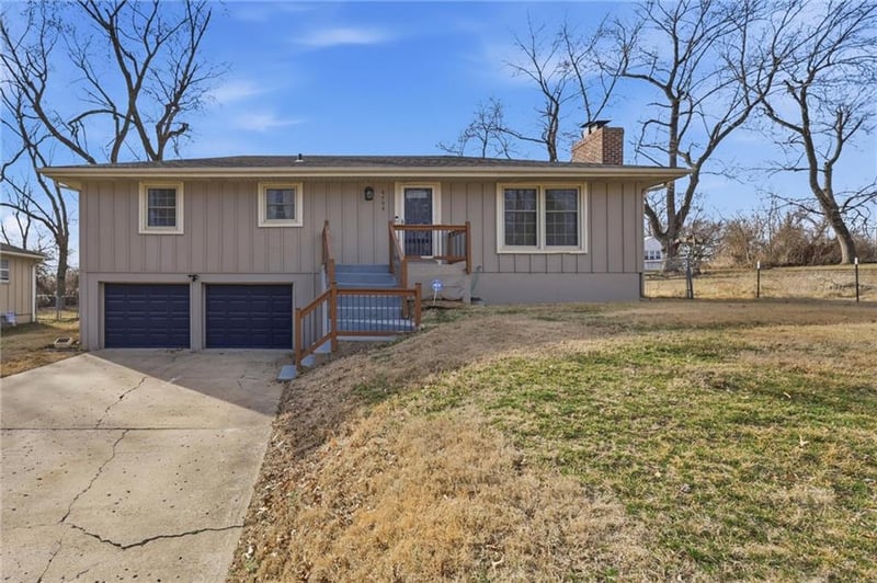 6708 Manchester Ave, Kansas City, MO 64133